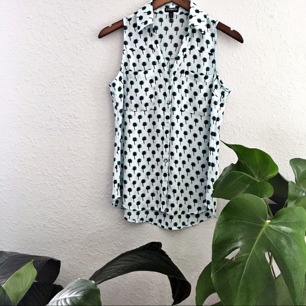 Express Palm Button Up Tank